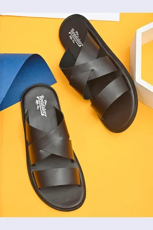 Buy The Roadster Lifestyle Co Men Charcoal Sandals - Sandals for Men  9024275 | Myntra