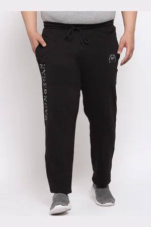 Pluss Men Black Solid Straight-Fit Track Pants