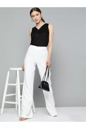 Chemistry Women Solid V-Neck Top
