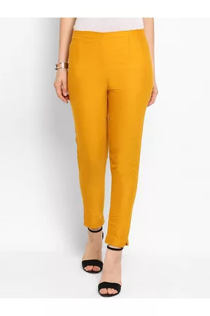 Jompers Women OffWhite Smart Slim Fit Solid Regular Trousers