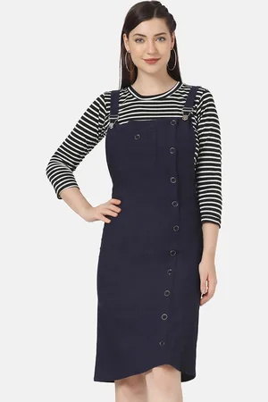 BuyNewTrend Women Navy Blue & Black Solid Cotton Dungaree