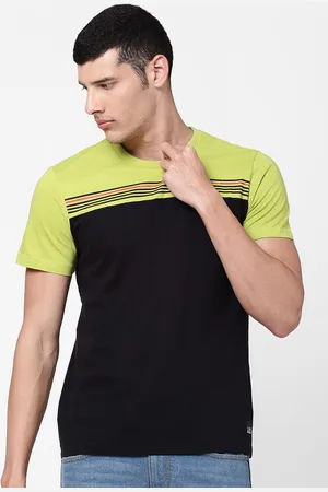 Lee Men Black Colourblocked Slim Fit T-shirt