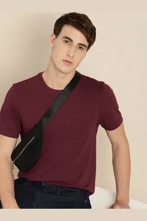 Invictus Men Maroon Solid Round-Neck Casual T-shirt With Patch Pocket