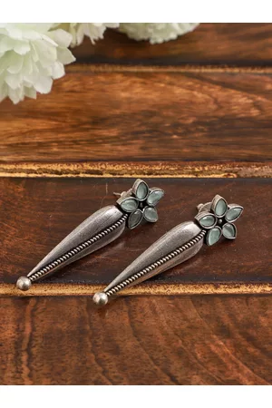 Veni Women Green Circular Drop Earrings