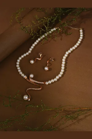 SOHI Gold-Plated White Stone-Studded & Peal Beaded Jewellery Set