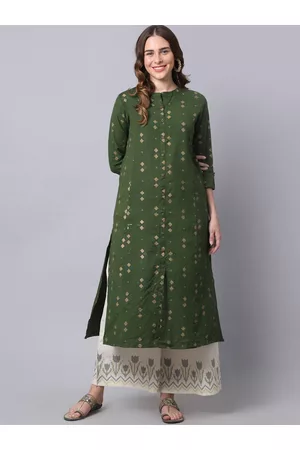 Pistaa Women Green Printed Panelled Kurta with Trousers