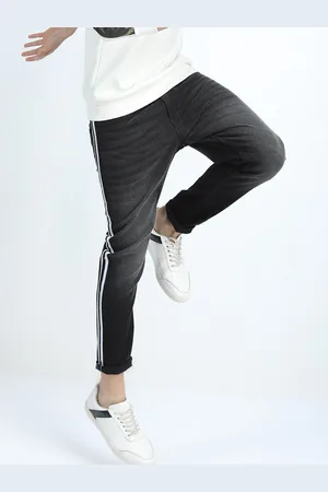Ketch Men Black Tapered Fit Light Fade Stretchable Jeans