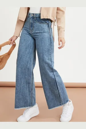 Styli Women Blue High Rise Wide Leg Cropped Jeans with Raw Edge