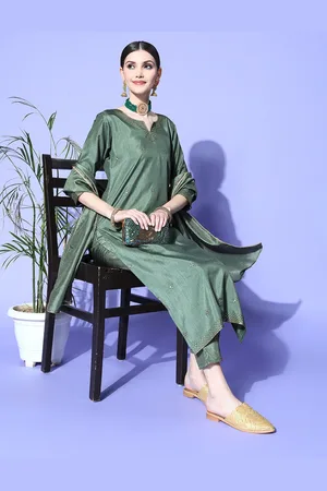 RAJGRANTH Women Woven Design Silk Chiffon Hyper Texture Kurta Set