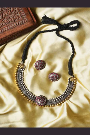 SOHI Silver-Plated Silver Designer Stone Studded Jewellery Set