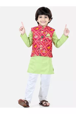 BownBee Boys Green & White Regular Kurta with Pyjamas & Patan Patola Nehru Jacket
