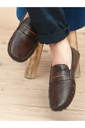 Prolific Men Brown Textured Formal Loafers