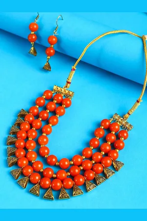 SOHI Gold-Plated Orange Beads-Studded Jewellery Set