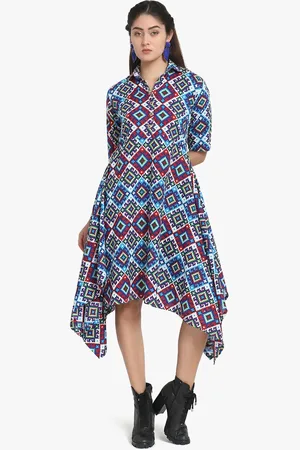 DIVINATION Women White & Red Geometric Printed Asymmetric Hem Kurta