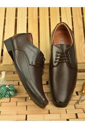 Buy San Frissco Men Black Formal Shoes - Formal Shoes for Men 922402 |  Myntra