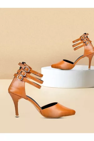 VALIOSAA Women Tan Solid Pumps