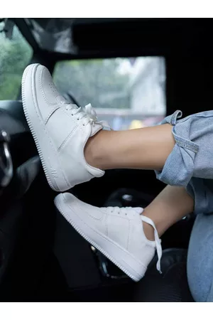 Shoetopia Women White Casual Sneakers