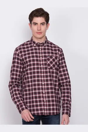 Lindbergh Men Black & Red Slim Fit Checked Casual Shirt