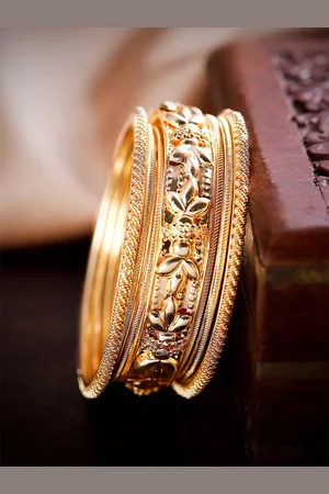 Rubans Set Of 6 Gold-Plated Bangles