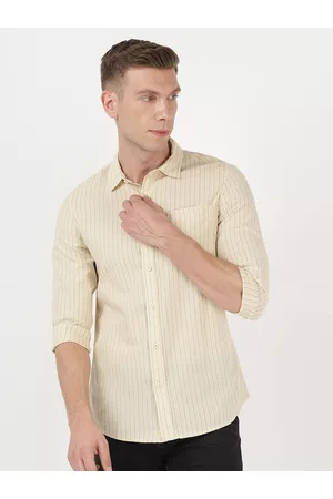 Lee Men White Slim Fit Striped Casual Shirt