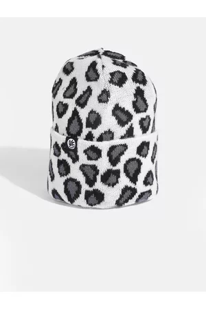 YK Girls White & Charcoal Leopard Self-Design Beanie