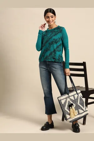 Sangria Women Teal Blue & Black Acrylic Printed Pullover