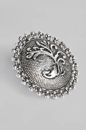Kord Store Silver-Toned Oxidized Round Finger Ring