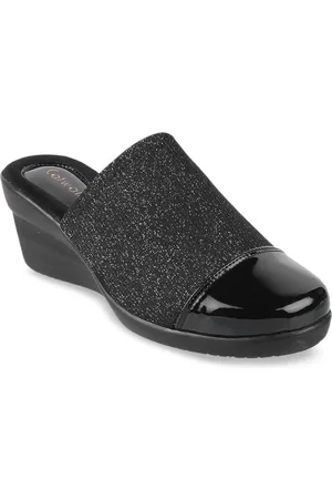 Catwalk Women Black Embellished Mules