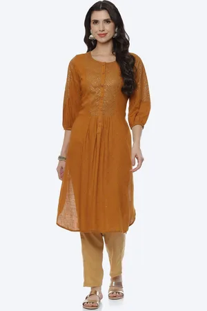 Rangriti Women Mustard Viscose Rayon Tunic