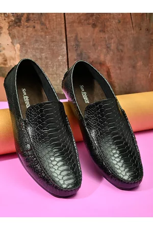 San Frissco Men Black Loafers