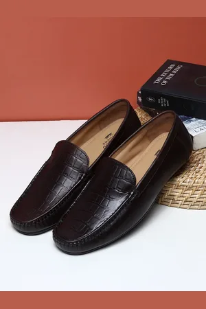 Teakwood Leathers Men Brown Textured Leather Loafers