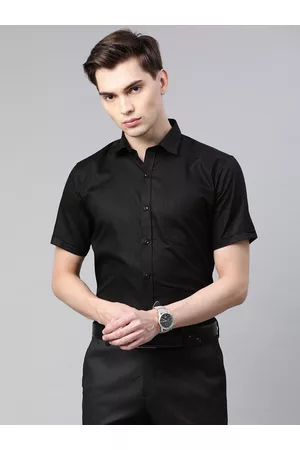 MANQ Men Black Regular Fit Solid Formal Shirt