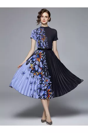 JC Collection Women Black & Blue Floral Printed Top and Skirt