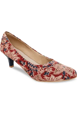 KANVAS Brown Printed Ethnic Kitten Pumps