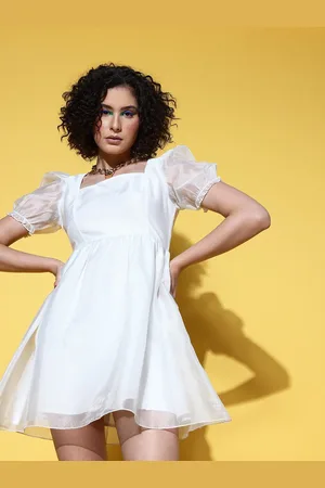 Berrylush Women Beautiful White Solid Such a Mesh Dress