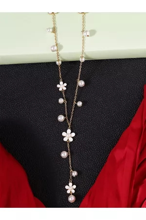 Yellow Chimes Women White & Gold-Plated Floral Pearl Necklace