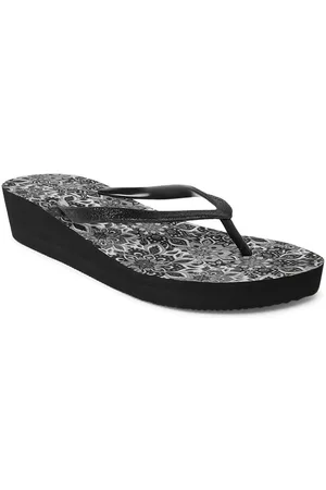 Pantaloons Women Black & White Printed Thong Flip-Flops