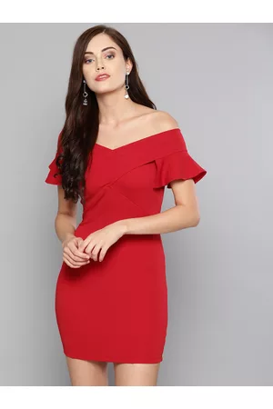 Veni Vidi Vici Women Red Solid Bodycon Dress