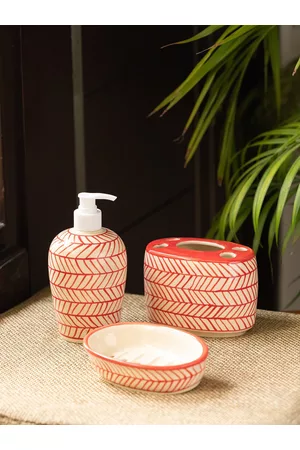 ExclusiveLane Set Of 3 Handpainted Red White Ceramic Bathroom Accessories Set