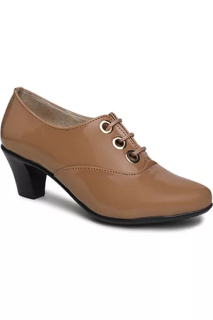 VALIOSAA Beige Block Heels