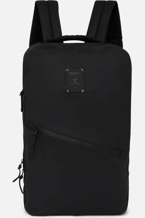 SPYKAR Men Black Solid Flap Closure Backpack