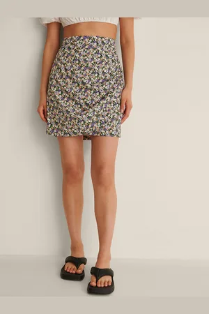 NA-KD Women Black & Purple Printed A-Line Skirt