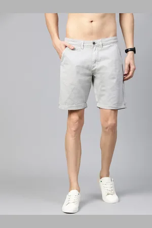 Roadster Men Grey Solid Regular Fit Chino Shorts