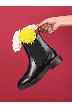 SAINT G. Black Leather Chelsea Mid-Top Regular Boots
