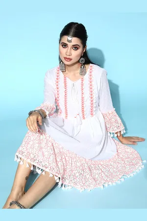 Ishin Women Classic White Floral Fluid Tie-Up Dress