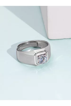 Zavya Men 92.5 Sterling Silver Cubic Zicronia Studded Finger Ring
