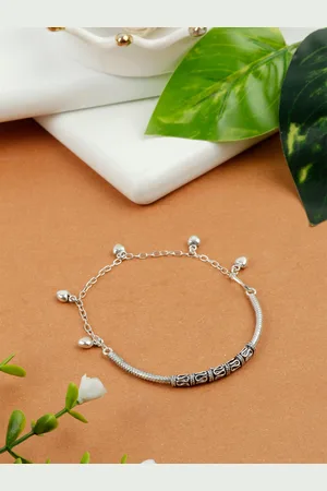 Oxidised Silver Leaf Bracelet – GIVA Jewellery