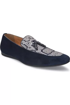 San Frissco Men Navy Blue Animal Skin Printed Lightweight Loafers