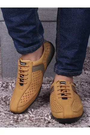 Red Chief Men Rust Textured Leather Sneakers