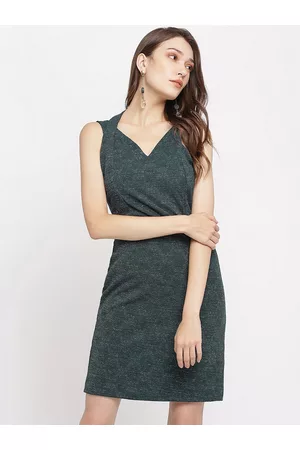 Latin Quarters Women Green Sheath Dress